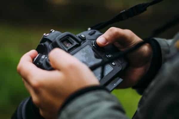 Что нужно проверить в фото или видеокамере перед съемкой